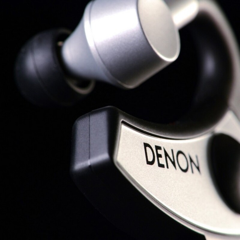 Наушники Denon AH-W200 Black